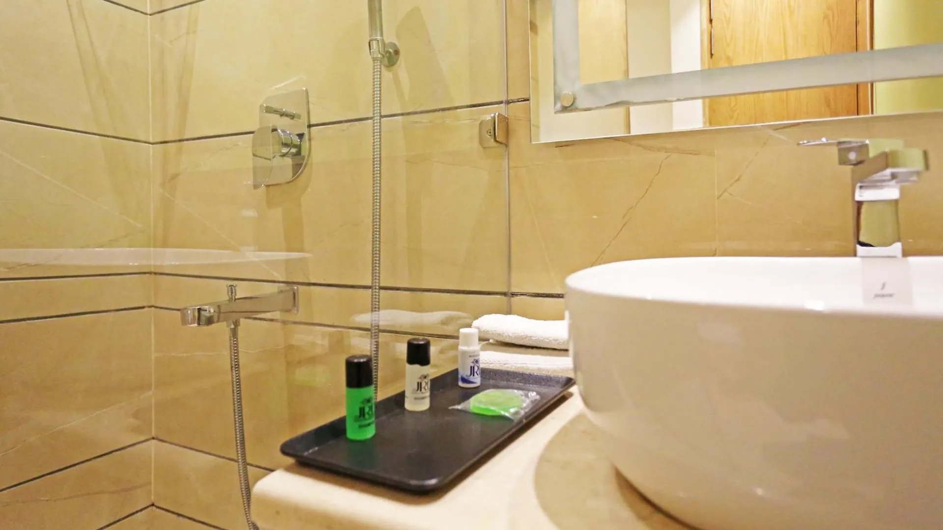 Jrd Luxury-Business Hotel New Delhi