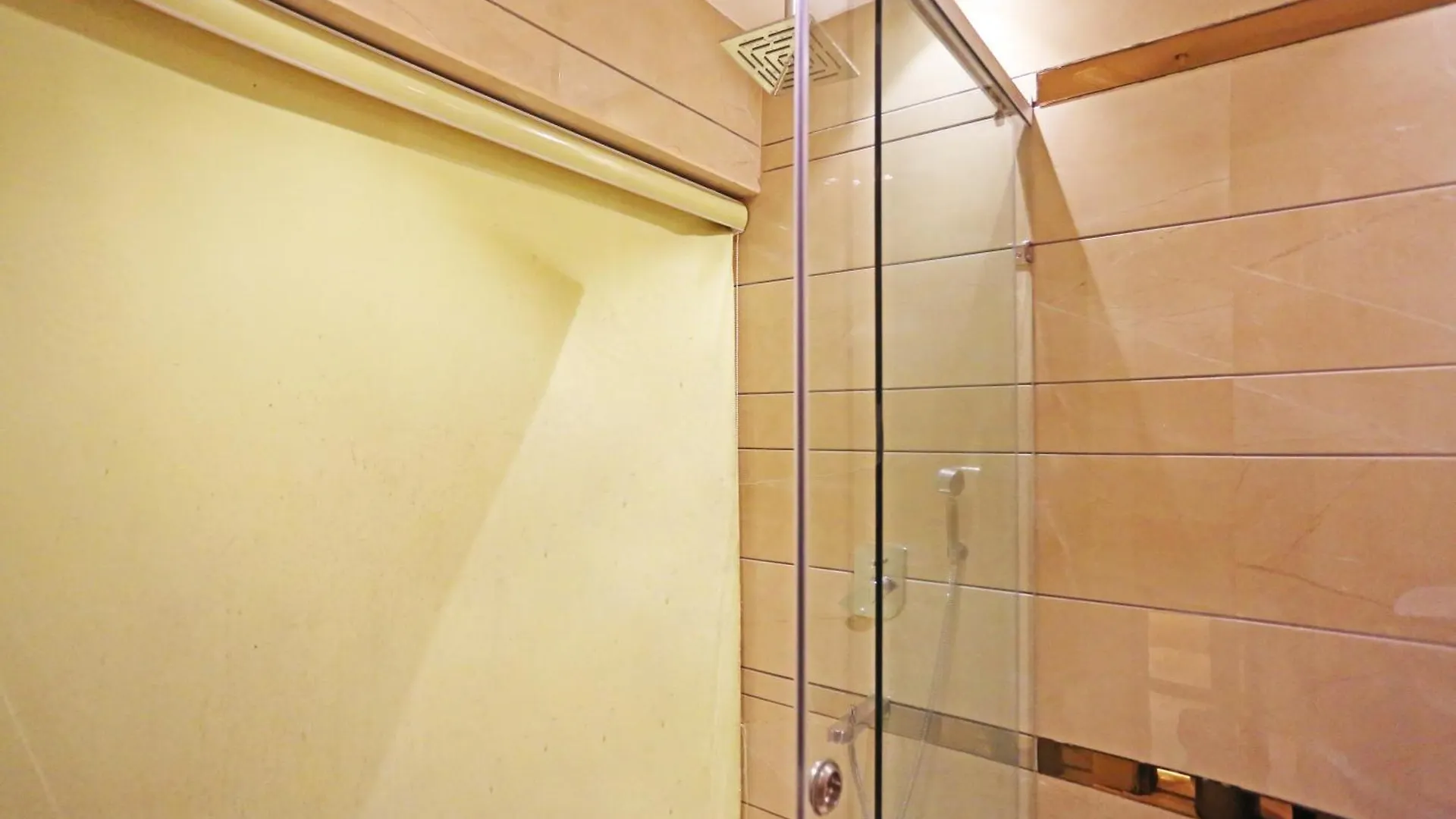 ***  Jrd Luxury-Business Hotel New Delhi India